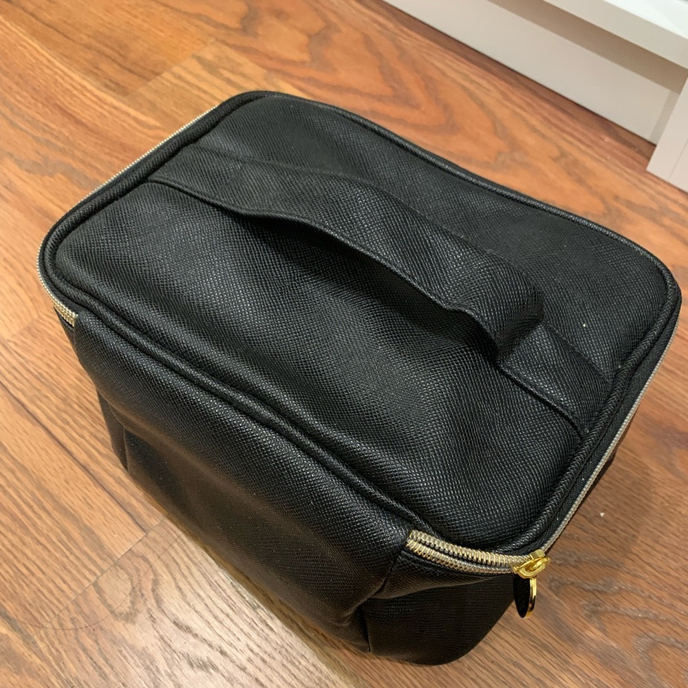 Cult Beauty vanity case